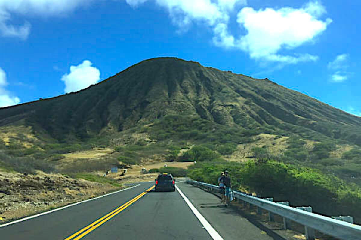 大人女子旅_レンタカーで楽しむハワイの自然豊かな景色