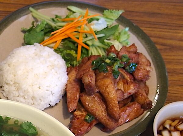 グアムでベトナム料理が食べたくなったらローカルが通うZOZO Restaurant（ゾゾレストラン）へ