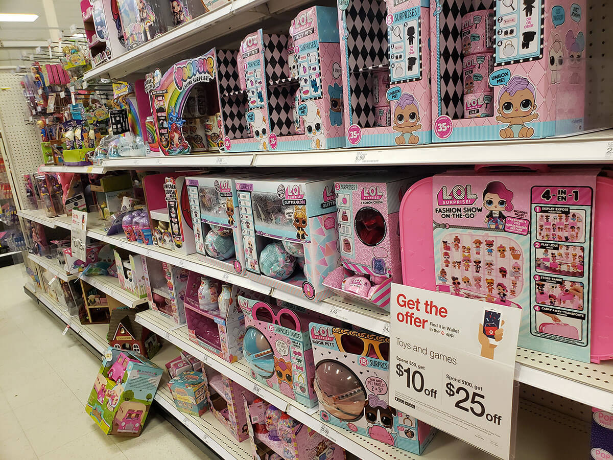 TARGET（ターゲット）のおもちゃ売り場。日本の1/3の価格