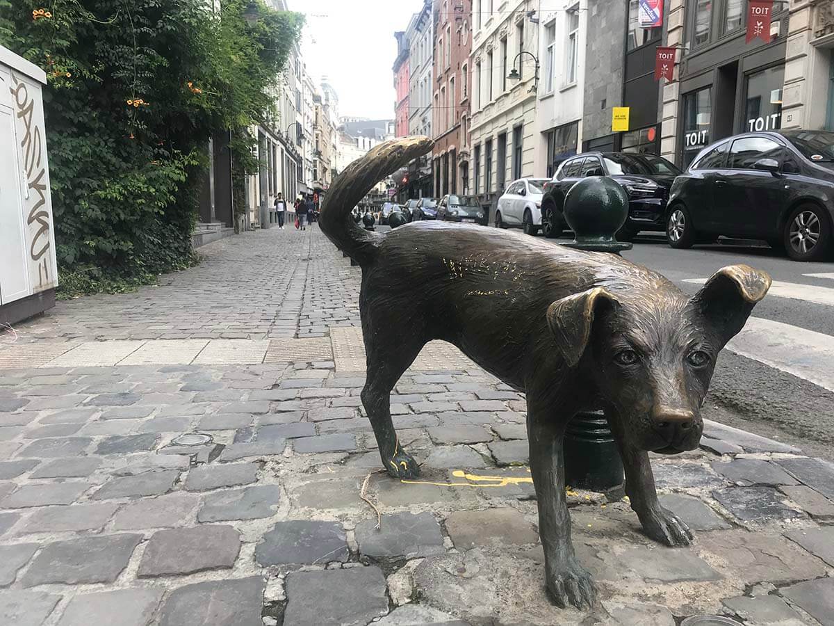 ベルギーブリュッセルの小便犬